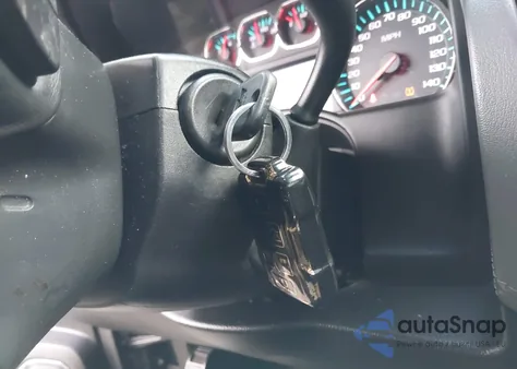 2018 Chevrolet Tahoe Lt z USA, uszkodzony, nr VIN 1GNSCBKC5JR104815